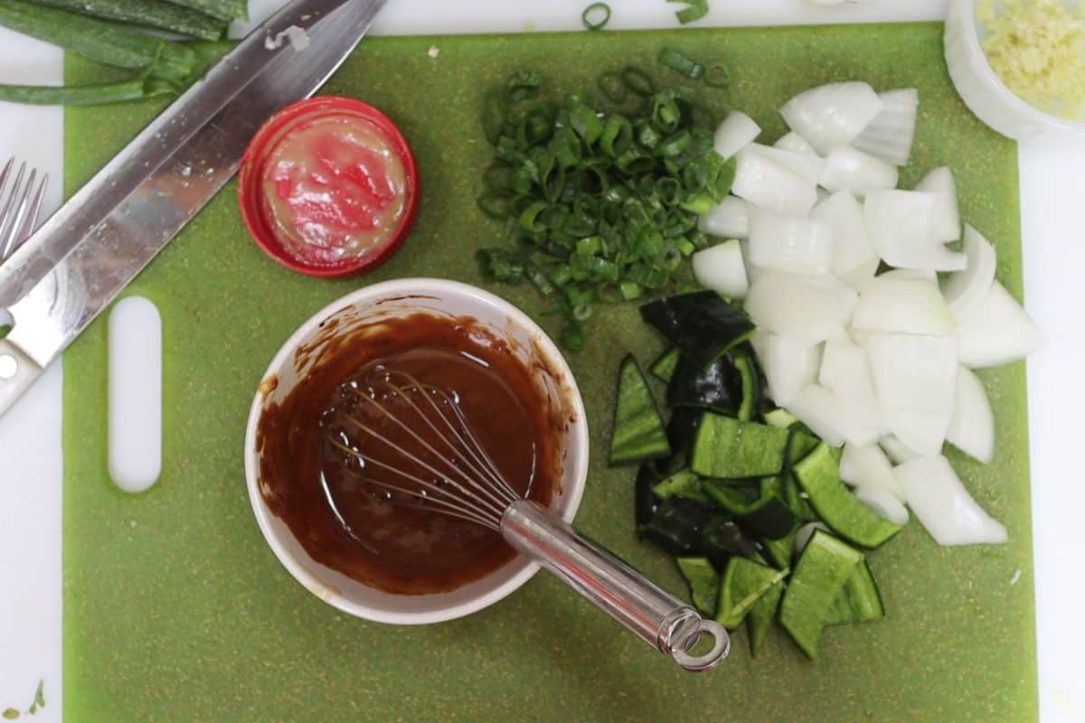 bonus drizzle sauce if you;re feeling daring: tahini, sugar, dark soy sauce and homemade chili oil with sediment