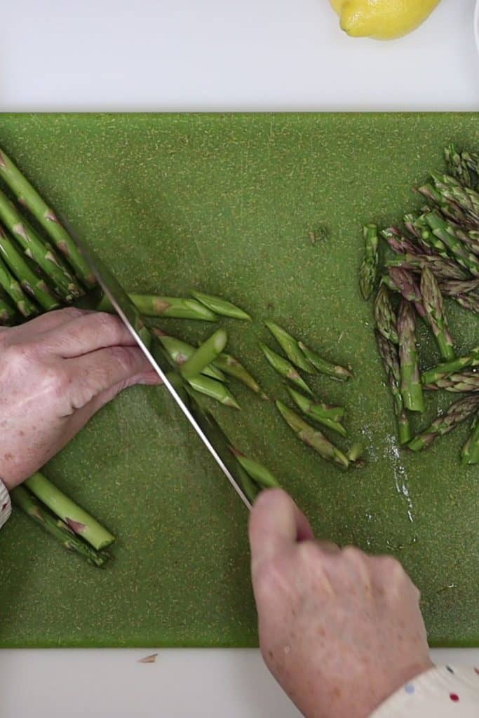 lemony spaghetti with asparagus and basil: cutting the asparagus at a diagonal angle